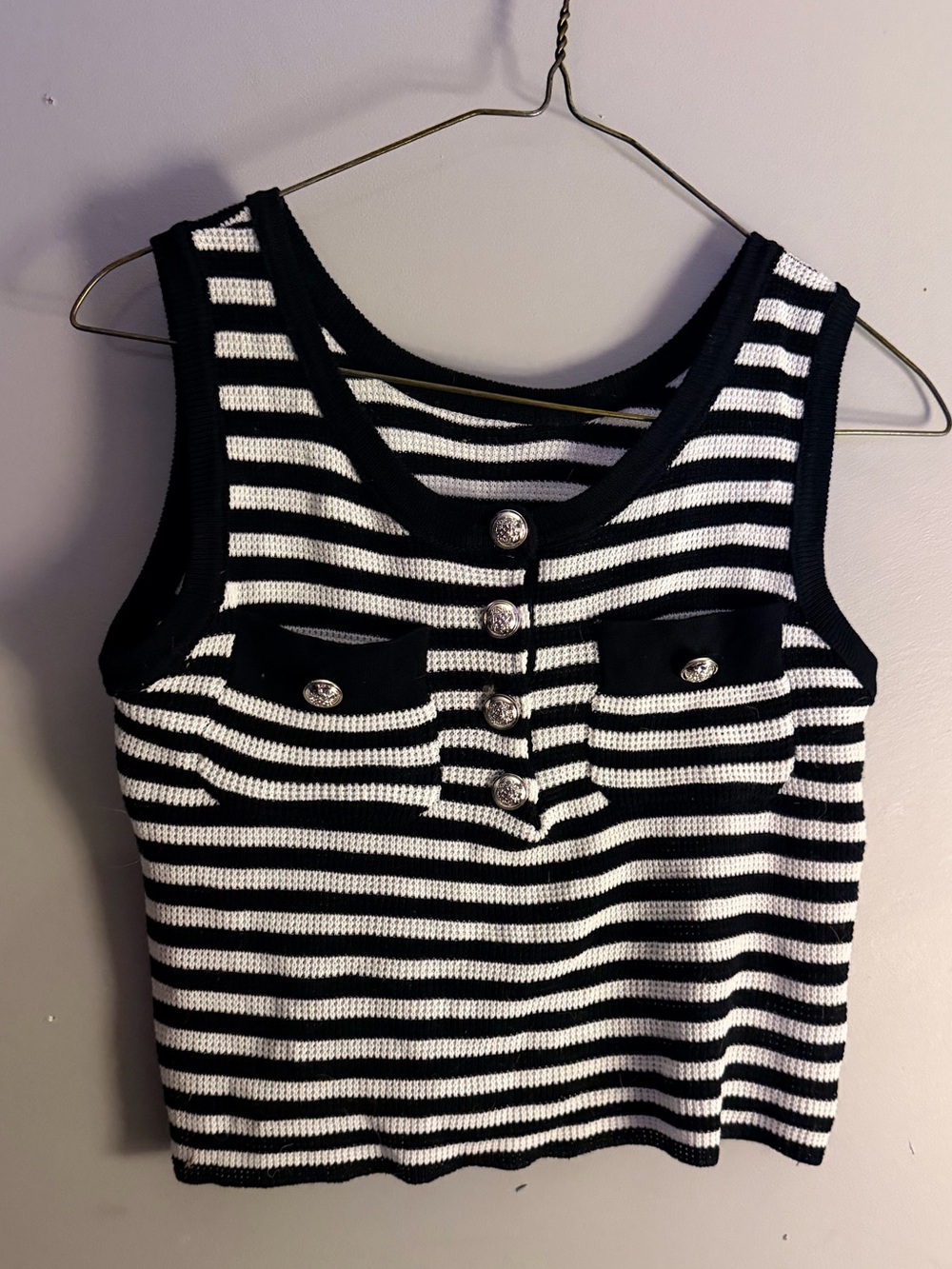 Striped knitted tank top black and white front pocket knit